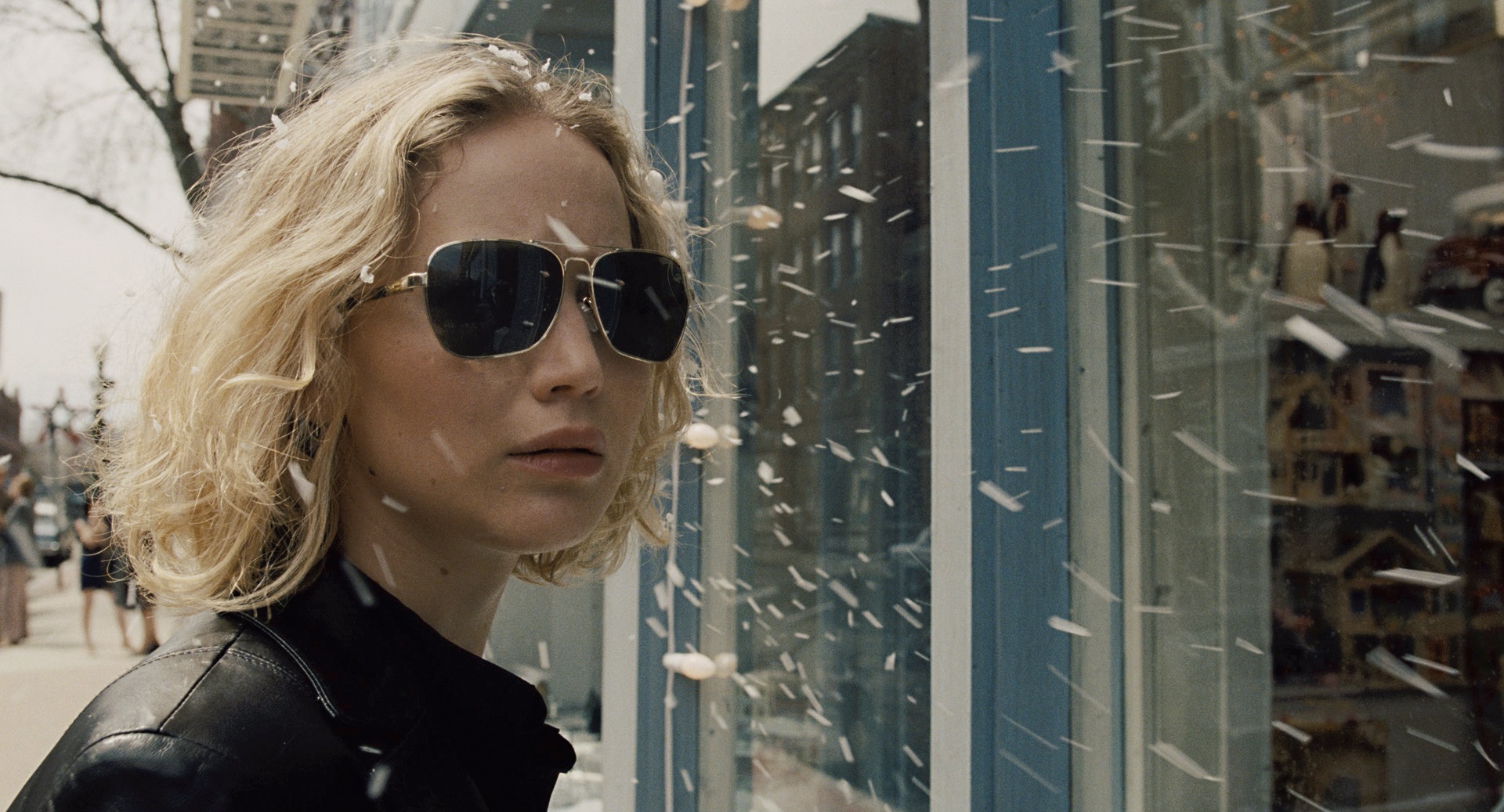 Jennifer Lawrence và Bradley Cooper “yêu lại từ đầu” - Ảnh 3